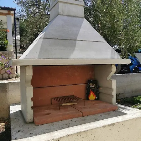 Kronjac Apartamento Milna (Hvar)